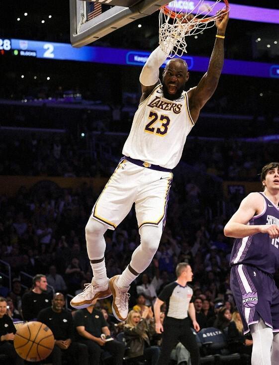 九游-逼近西部第5！东契奇28+9，詹姆斯24分，湖人24分大胜国王